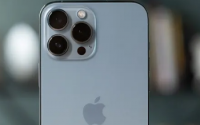 iPhone14Pro可能配备打孔摄像头并将FaceID隐藏在屏幕下方
